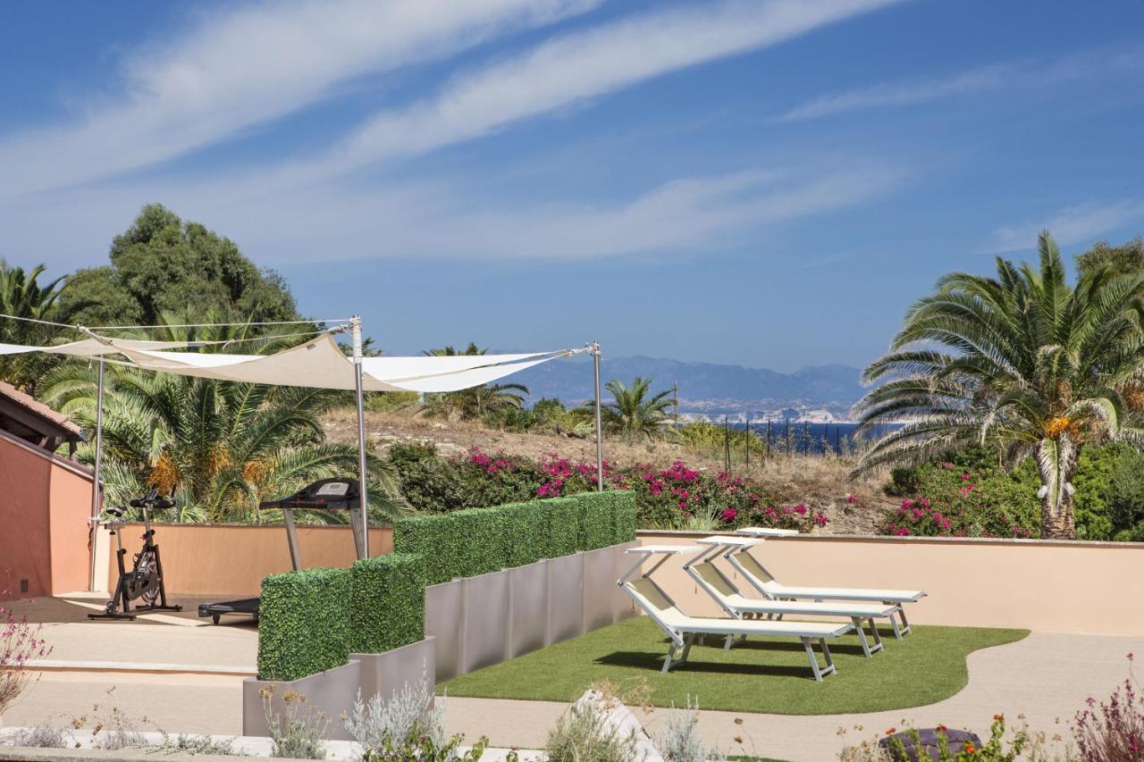 Hotel Corallaro ซานตา เตเรซา กัลลูรา ภายนอก รูปภาพ