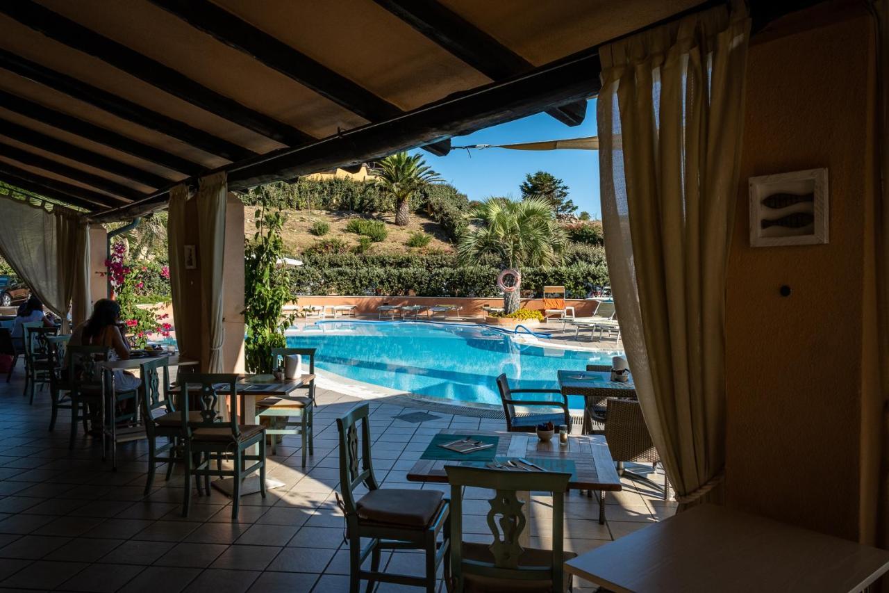 Hotel Corallaro ซานตา เตเรซา กัลลูรา ภายนอก รูปภาพ