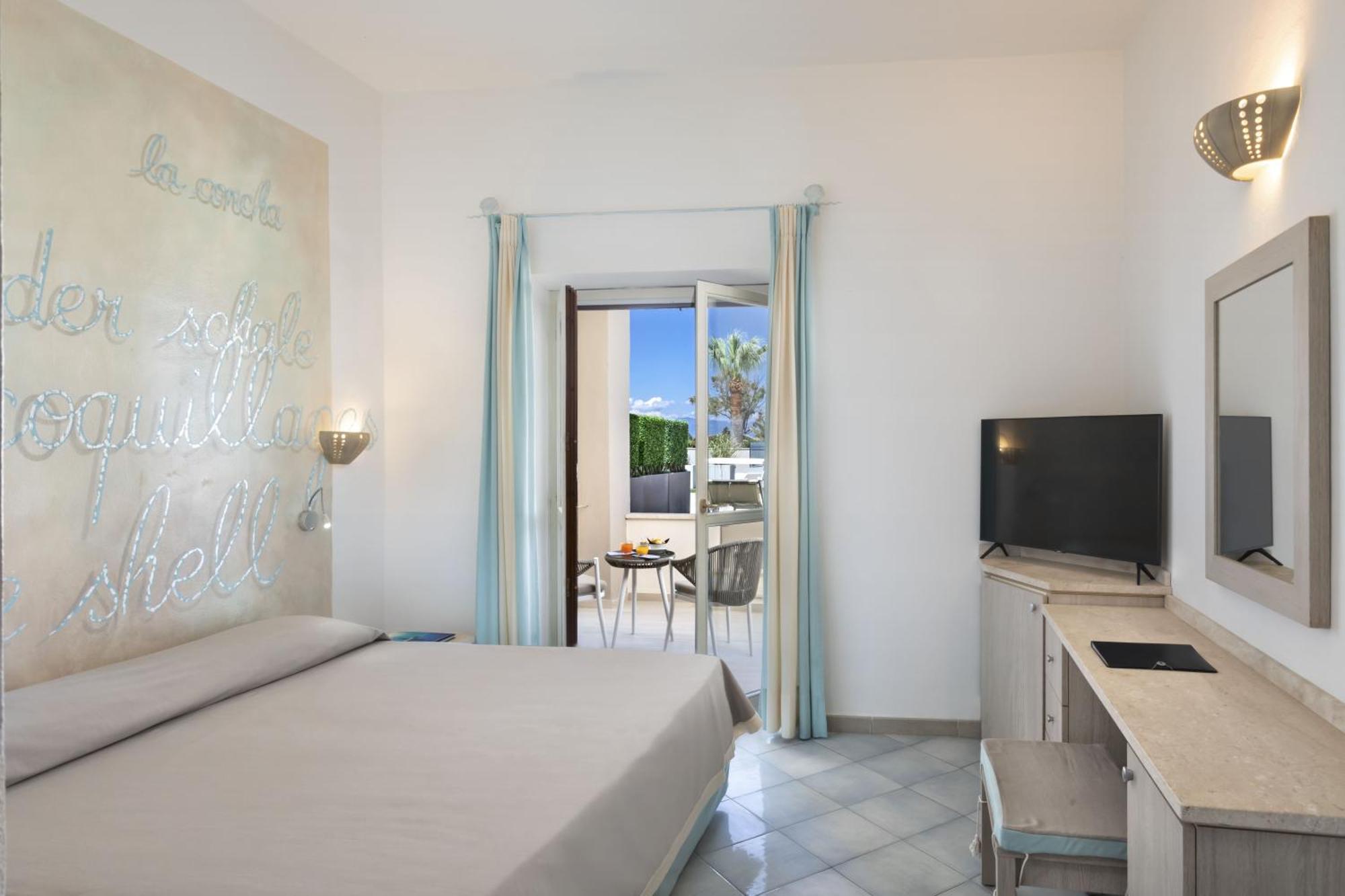 Hotel Corallaro ซานตา เตเรซา กัลลูรา ภายนอก รูปภาพ