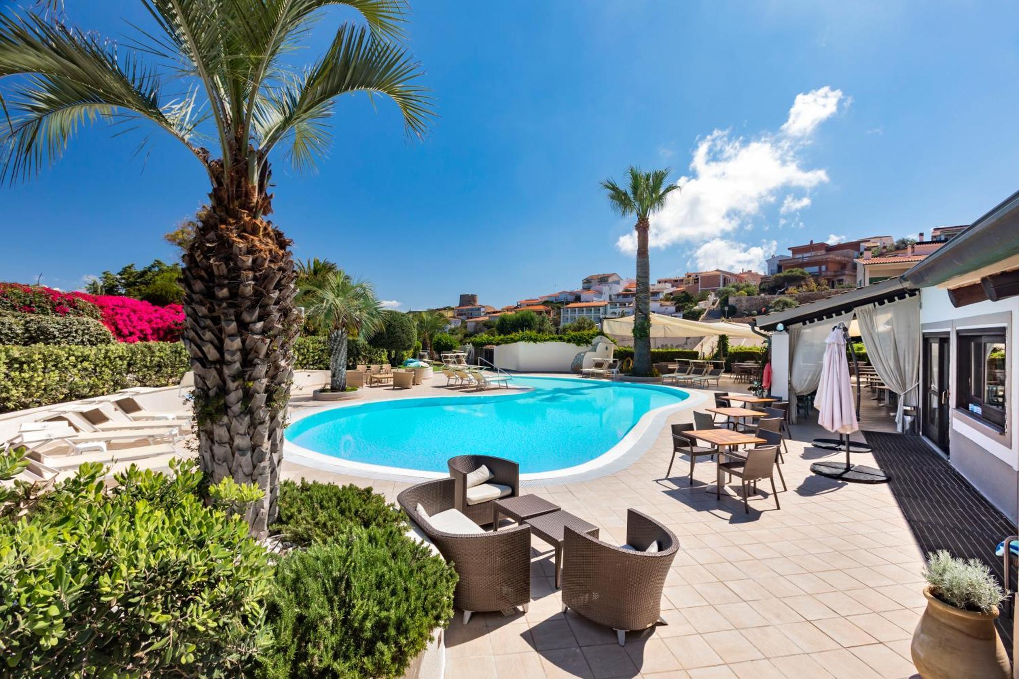 Hotel Corallaro ซานตา เตเรซา กัลลูรา ภายนอก รูปภาพ