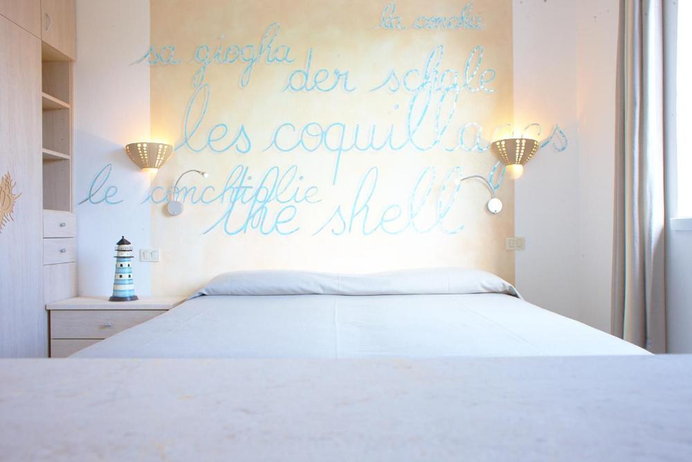 Hotel Corallaro ซานตา เตเรซา กัลลูรา ภายนอก รูปภาพ