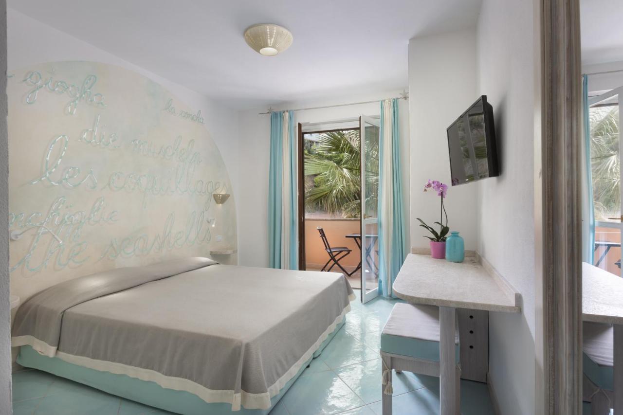 Hotel Corallaro ซานตา เตเรซา กัลลูรา ภายนอก รูปภาพ
